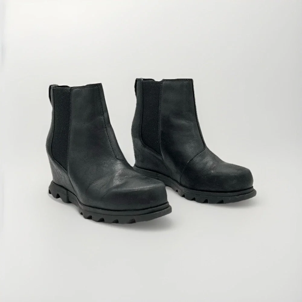 Sorel Women's Joan of Arctic Wedge III‎ Chelsea Bootie Black Size 11 NWOT